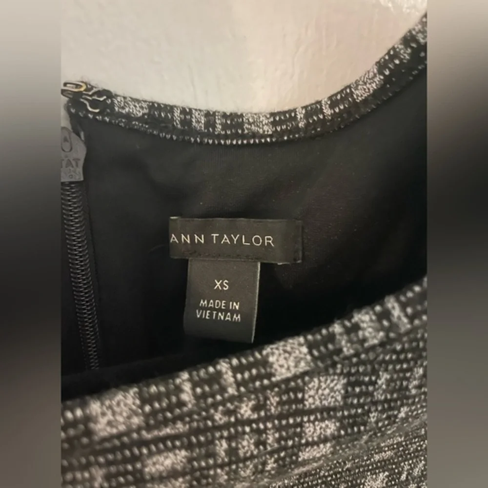 Ann Taylor Grey Plaid‎ Dress Size XS